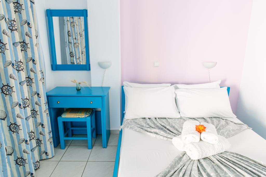 Aparthotel Μeltemi Glífa Esterno foto