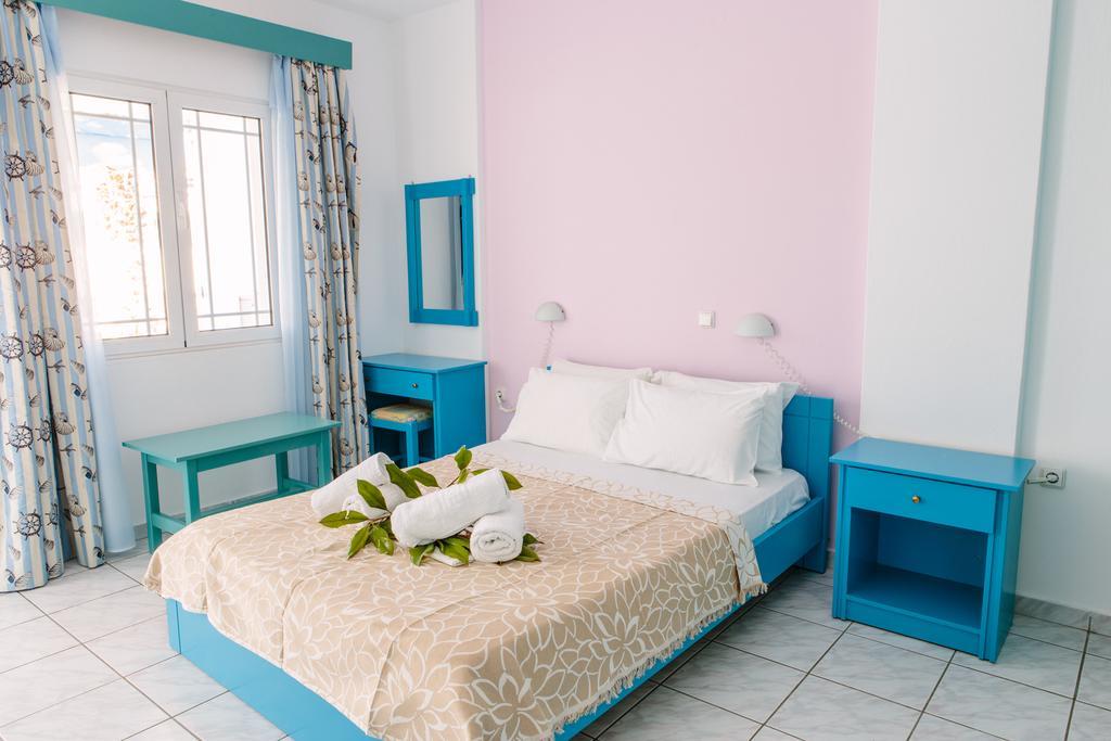 Aparthotel Μeltemi Glífa Esterno foto