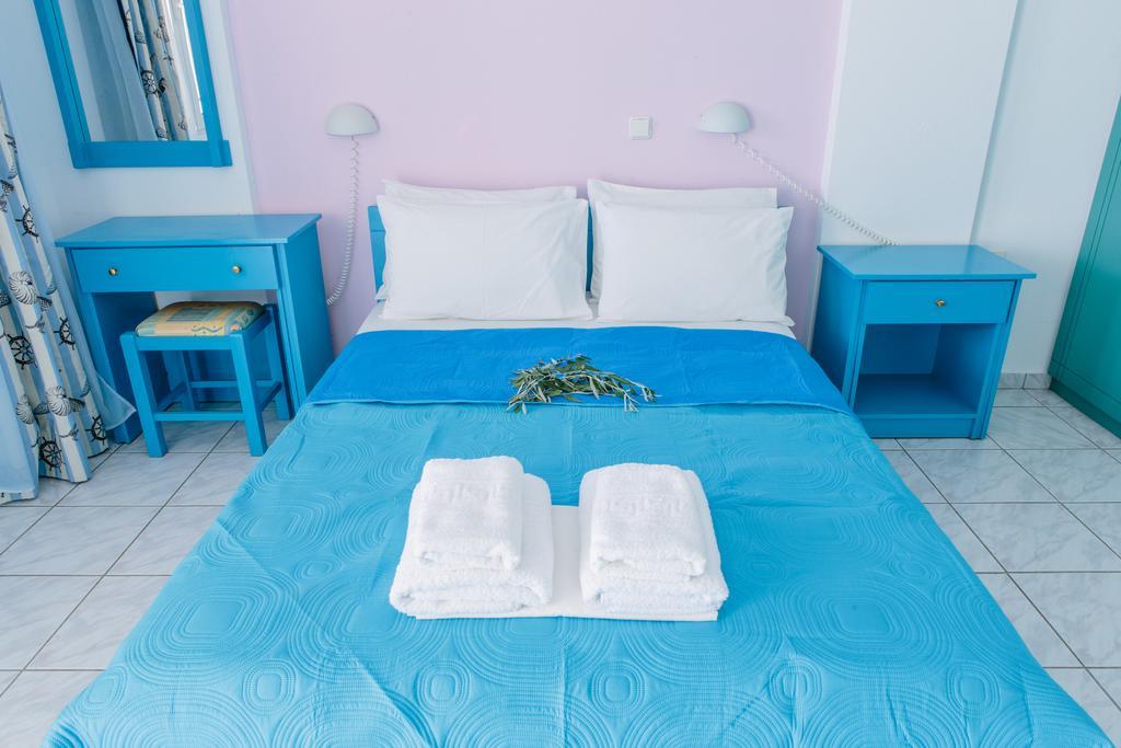 Aparthotel Μeltemi Glífa Esterno foto